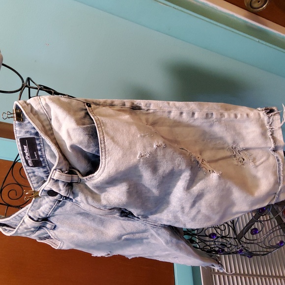 Distressed Parker Buffalo Jean Shorts - Picture 2 of 9